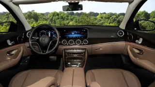 Nội thất Mercedes Benz E200