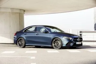 Ngoại thất Mercedes Benz AMG A35 4Matic