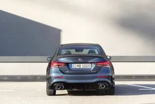 Ngoại thất Mercedes Benz AMG A35 4Matic