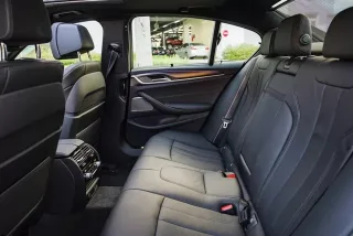 Nội thất BMW 530i