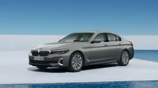 BMW 530i màu xám