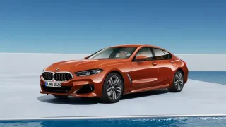 BMW 840i Gran Coupe màu cam