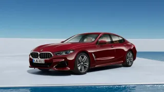 BMW 840i Gran Coupe màu đỏ