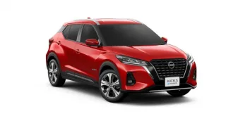 Nissan Kicks màu đỏ