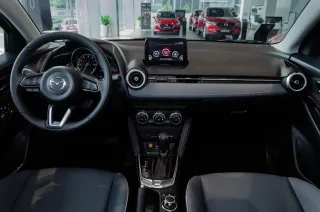 Nội thất Mazda 2