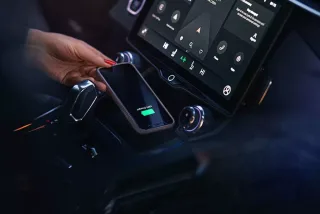 Trang bị tiện nghi & giải trí Lynk & Co 01