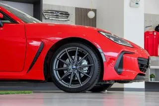 Thiết kế thân xe Subaru BR-Z