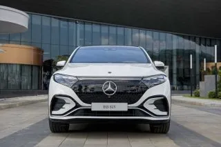 Thiết kế đầu xe Mercedes Benz EQS 500