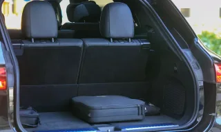 Khoang hành lý Mercedes Benz EQS 500