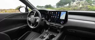 Tap-lô và vô-lăng Lexus RX500