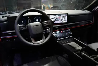 Tap-lô và vô-lăng Hyundai Santa Fe