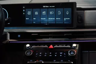 Trang bị tiện nghi & giải trí Hyundai Santa Fe