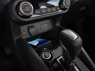 Nội thất Nissan Almera