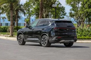 Thiết kế đuôi xe Vinfast LUX SA2.0
