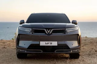 dau-xe-vinfast-vf9.png