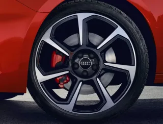 mam-va-lop-xe-audi-a1.png