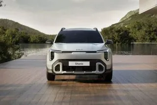 Thiết kế đầu xe Kia Stonic