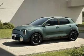 Kia Stonic màu xanh