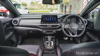 Tap-lô và vô-lăng Kia Cerato Hatchback