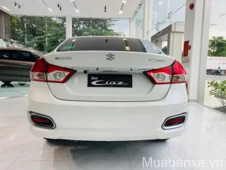 duoi-xe-suzuki-ciaz-tinbanxe-vn.png