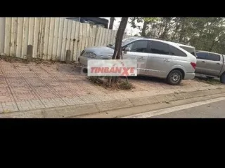 Ssangyong 2009 màu Bạc