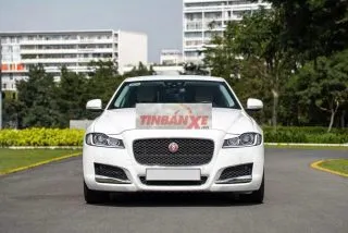Jaguar XF Pure 2017 - 40.000 miles
