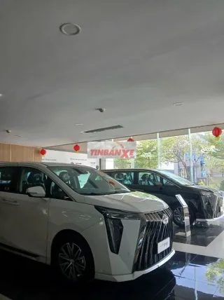 GAC M8 Trắng Đen