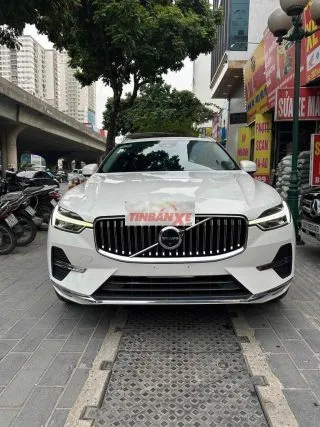 Volvo XC60 2022 B6 9000 km Trắng