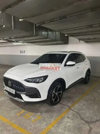 MG HS 1.5 Plux Trắng 3.500 km 5 chỗ