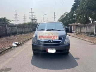 Hyundai Starex 9 chỗ Xám 2013