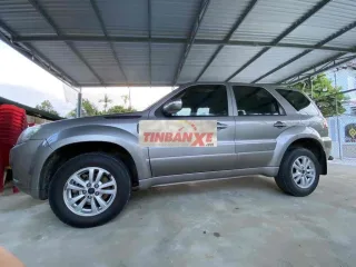 Ford Escape XLS Xám 5 chỗ xăng
