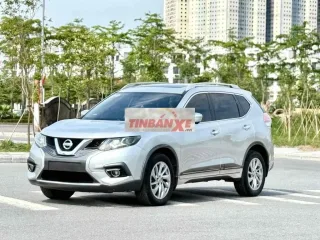 Nissan X-Trail bản full 7 chỗ Bạc