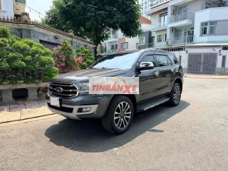 Bán Ford Everest Titanium 2018 2 cầu full đẹp