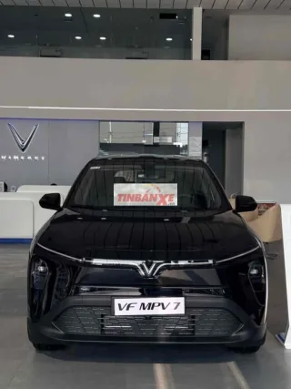 VinFast VF MPV 7 Đen - Trả trước chỉ từ 73Tr