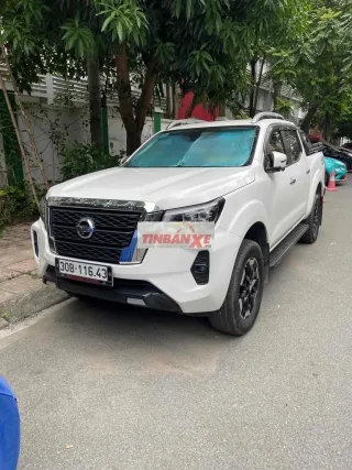 Nissan Navara VL 2024 Trắng 5 chỗ
