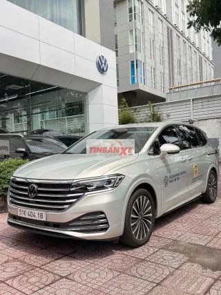 Volkswagen Viloran Luxury 2025 Bạc