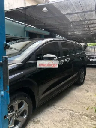 Hyundai Custin 2024 Đen