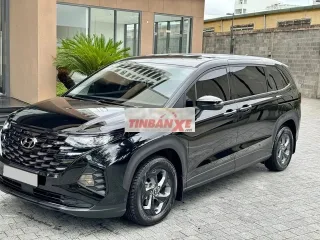 Hyundai Custin AT 2024 màu đen