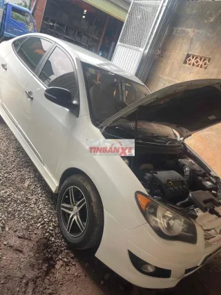 Hyundai Avante 2014 Số sàn Trắng