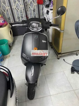Xe máy điện Yadea Odora S2 vừa mua 3 tháng đen