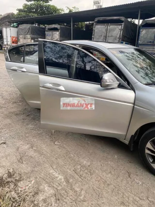 Honda Accord 2023 Bạc Nhập khẩu 5 chỗ