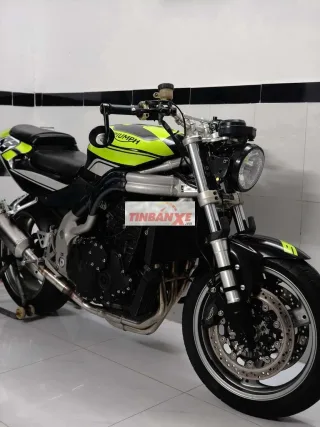Triumph Street Triple