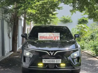 VinFast VF7 dk 7 2025 sạc miển phí