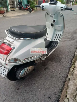 Piaggio Vespa FI 2012 Trắng đẹp zin êm