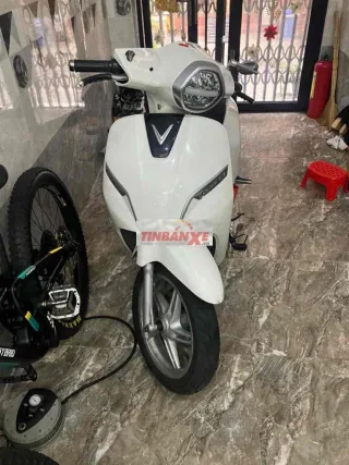 Xe máy điện Vinfast Klara A1 Trắng 50-60km/sạc