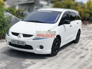 Mitsubishi Grandis 2005 Trắng 7 chỗ