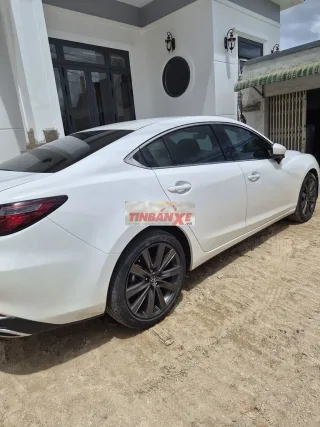 Mazda 6 Premium 2.5 2022 siêu lướt 22 ngàn km