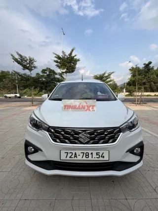 Suzuki Ertiga Hybrid Trắng 7 chỗ