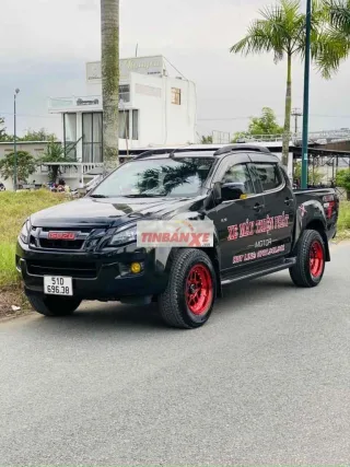 Isuzu dmax nhập thái số tự động siêu keng rất đẹp