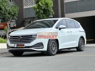 Volkswagen Viloran phiên bản President 4 ghế